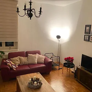 Apartment Schone Altbauwohnung Mit Grun In Ruhiger Lage, Leipzig